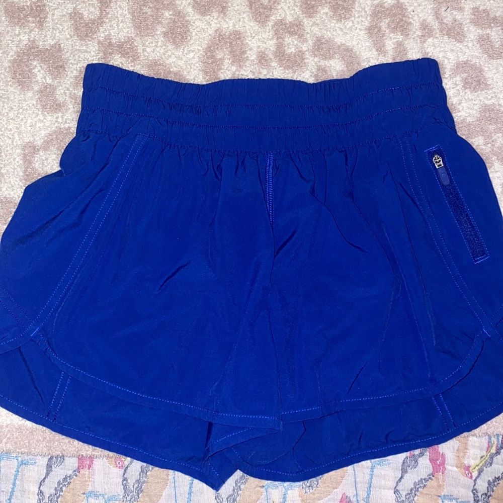 Lululemon tracker short 4”